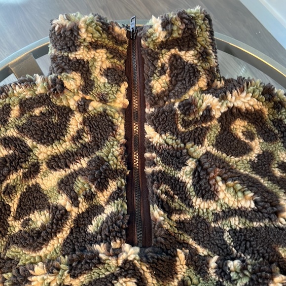 Green, white and black turtle neck TNA fur sweater - Picture 4 of 9